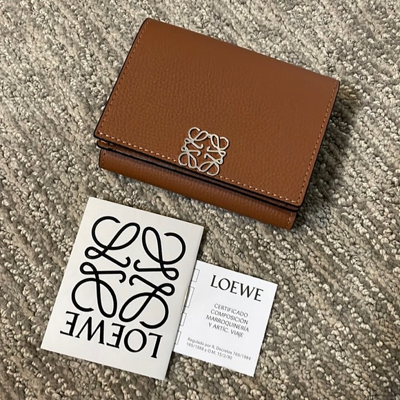 Loewe Handbags - LOEWE wallet *brand new* bill slot card slots Nice brown with silver hardware✨